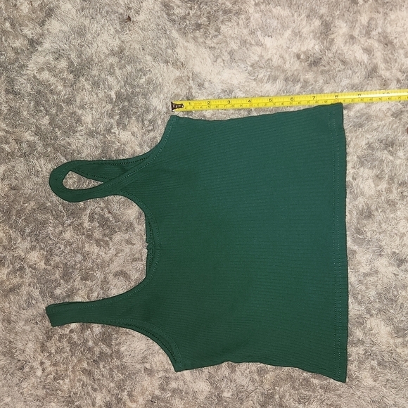 Green Button Front Crop Top - Picture 4 of 4